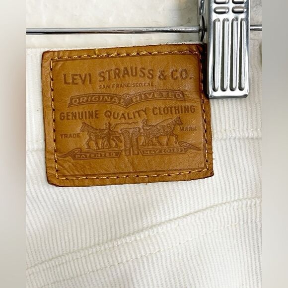Levi’s Wedgie Straight white Corduroy Pants 24 - Picture 5 of 9